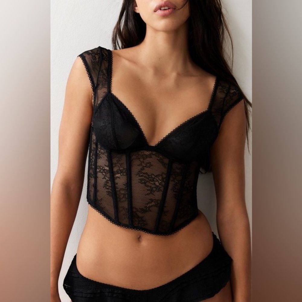 UO Lioness Some Like It Hot Lace Corset